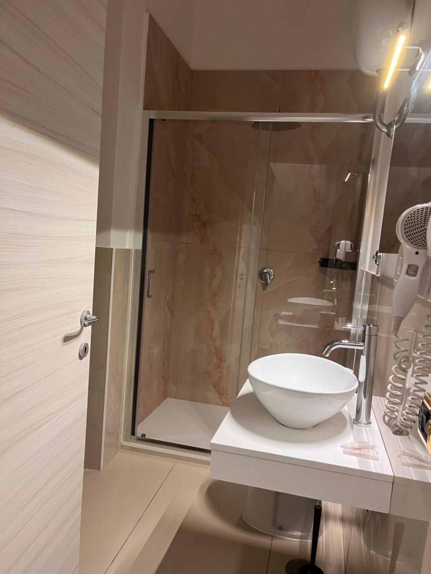 Oceania Hotels Napoli Zewnętrze zdjęcie